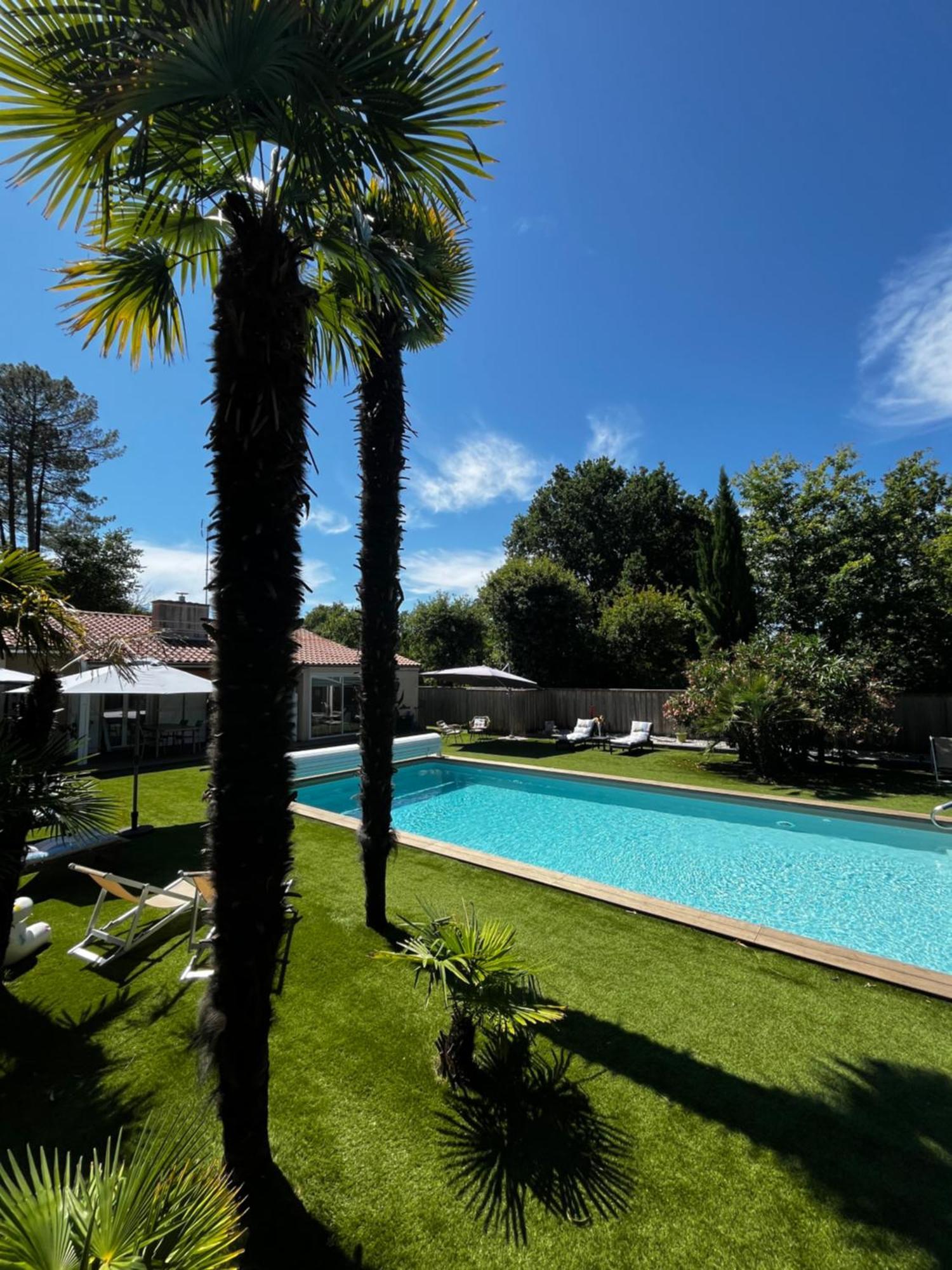 Villa Herbert, Chambres D'Hotes Et Gite Andernos-les-Bains Exteriör bild